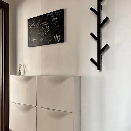 2 Bedrooms In The Heart Of The Craiova