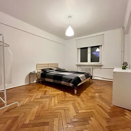 Apartament 2 Bedrooms In The Heart Of The *