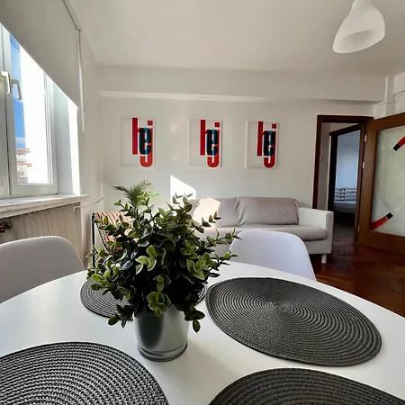 2 Bedrooms In The Heart Of The