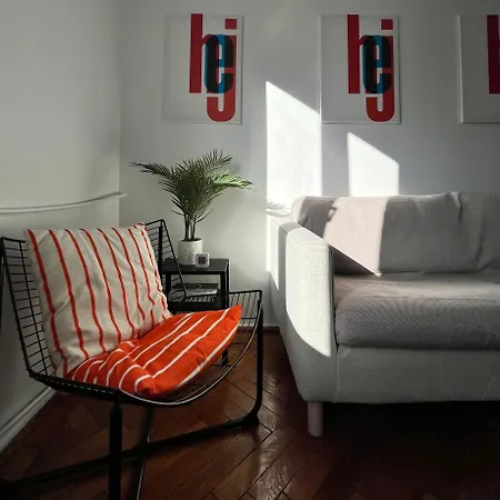 Apartment 2 Bedrooms In The Heart Of The Craiova