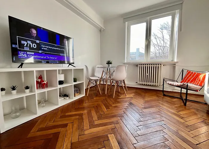 2 Bedrooms In The Heart Of The Craiova